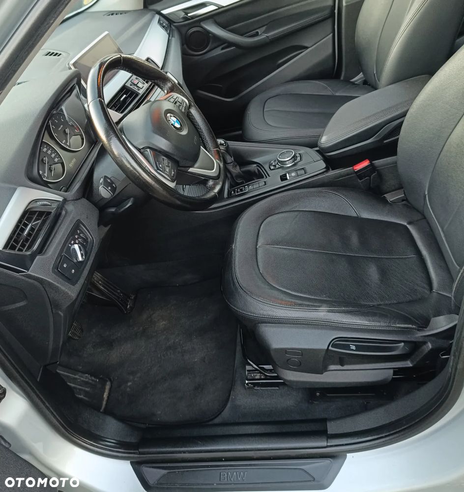 BMW X1 sDrive16d Sport Line - 15