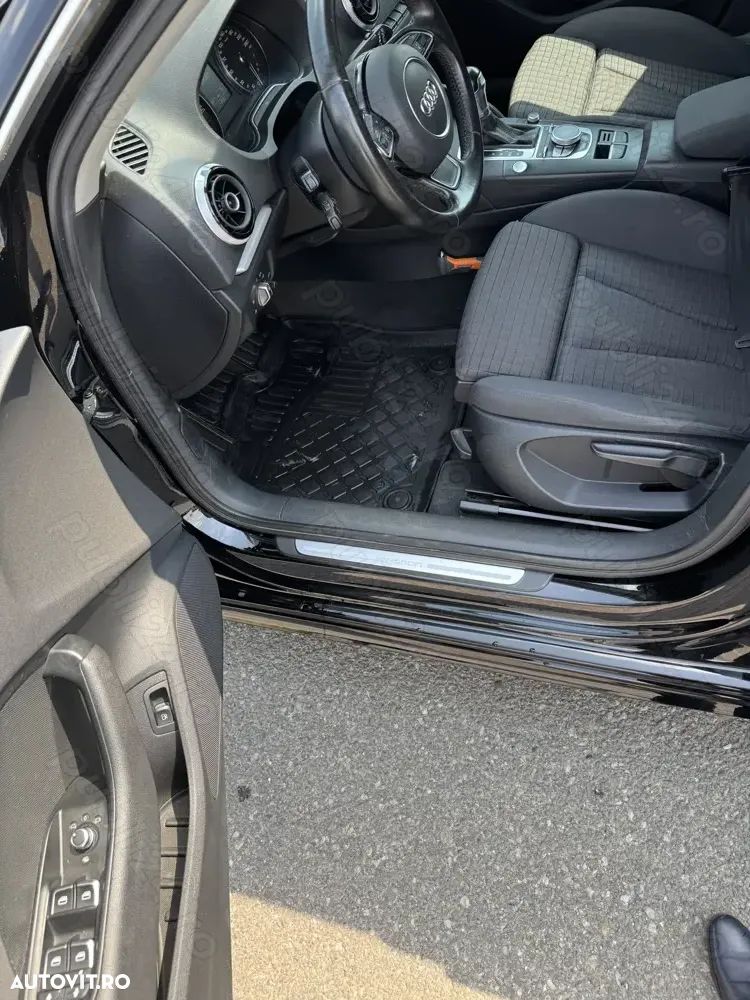 Audi A3 1.4 TFSI COD Stronic Ambition - 2