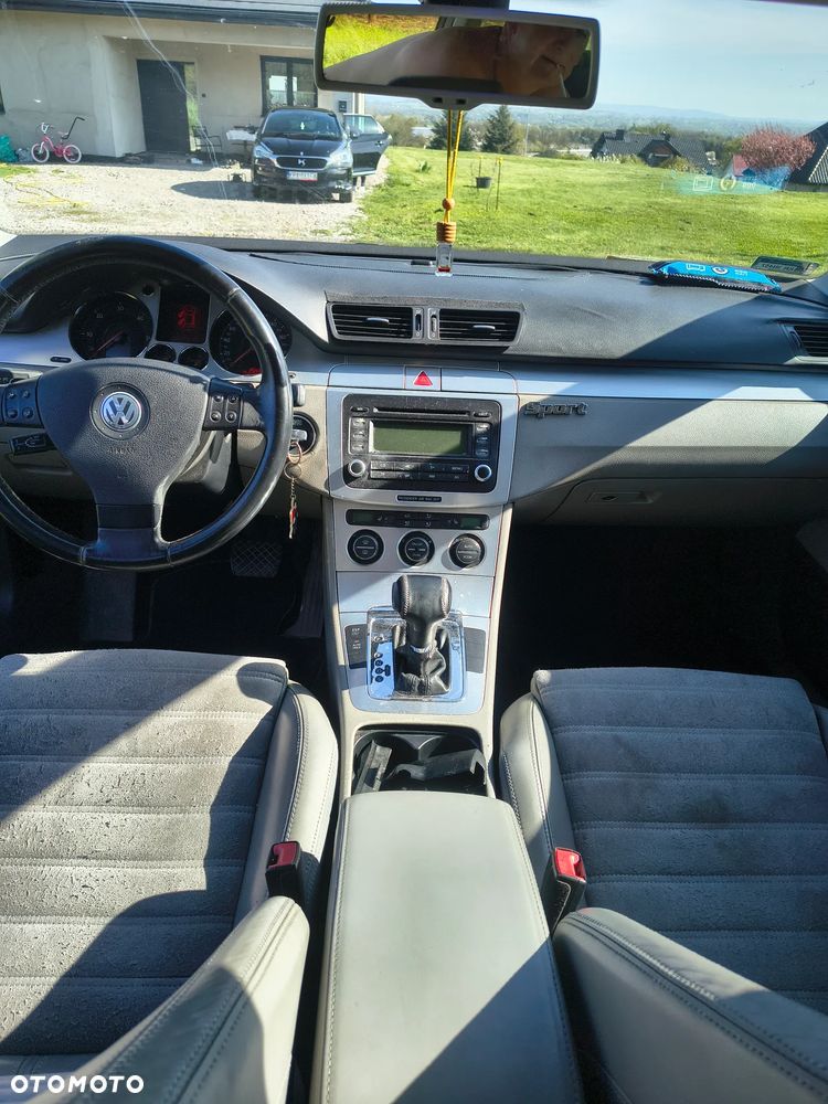 Volkswagen Passat 2.0 TDI DSG Individual Chrom - 5