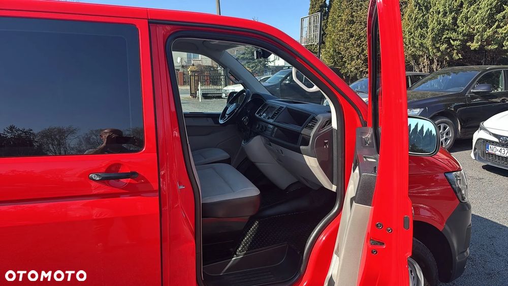 Volkswagen Transporter Kombi L1H1 DSG - 19