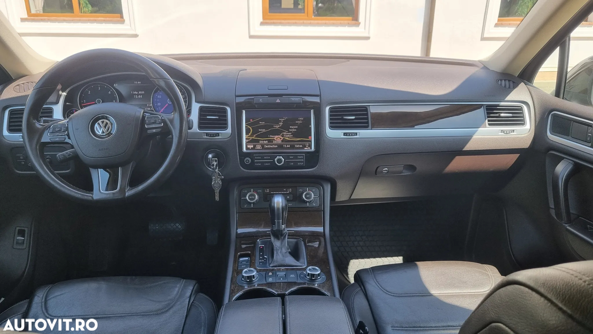Volkswagen Touareg 3.0 V6 TDI BMT - 9