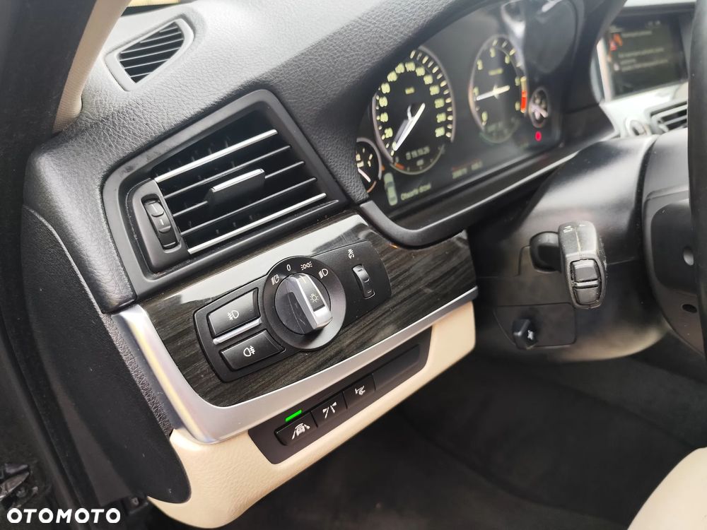 BMW Seria 5 - 18