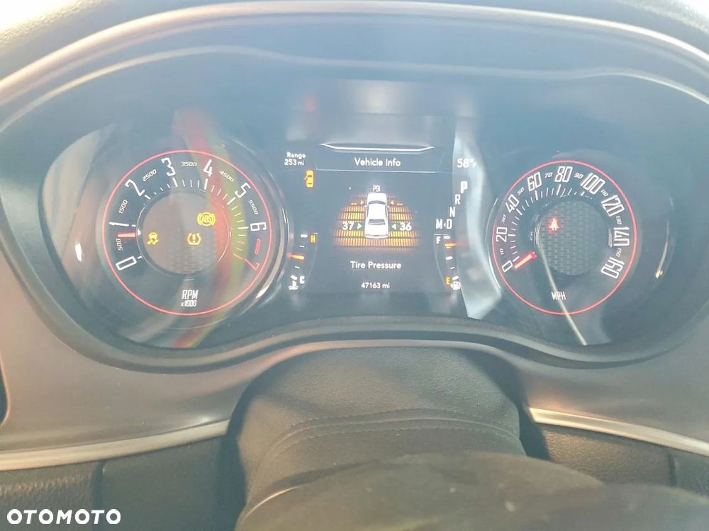 Dodge Challenger 3.6 GT AWD - 11