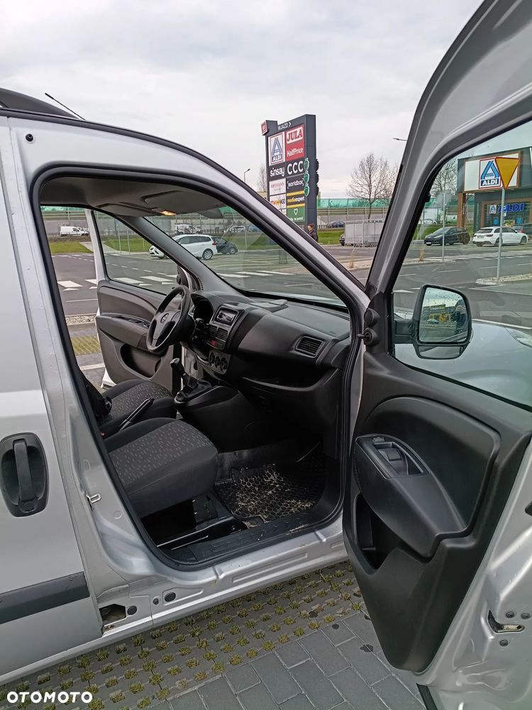 Opel Combo - 13