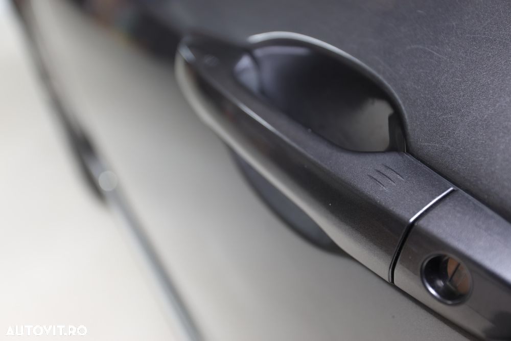 Honda CR-V 1.5 VTEC Turbo 4WD CVT Executive - 13