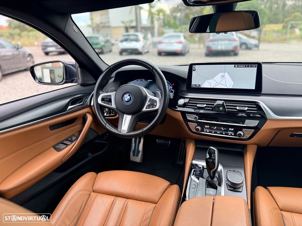 BMW 530 e Pack Desportivo M - 50