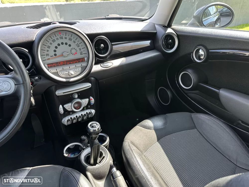 MINI Clubman Cooper D - 45