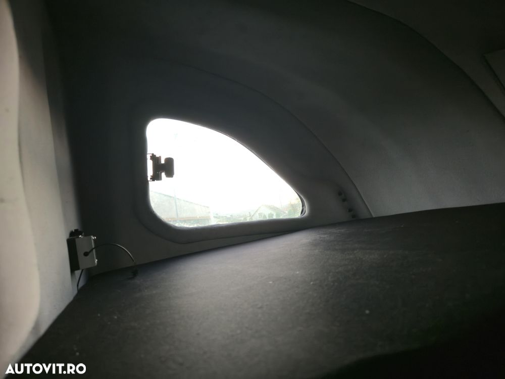 Mercedes-Benz Sprinter - 12