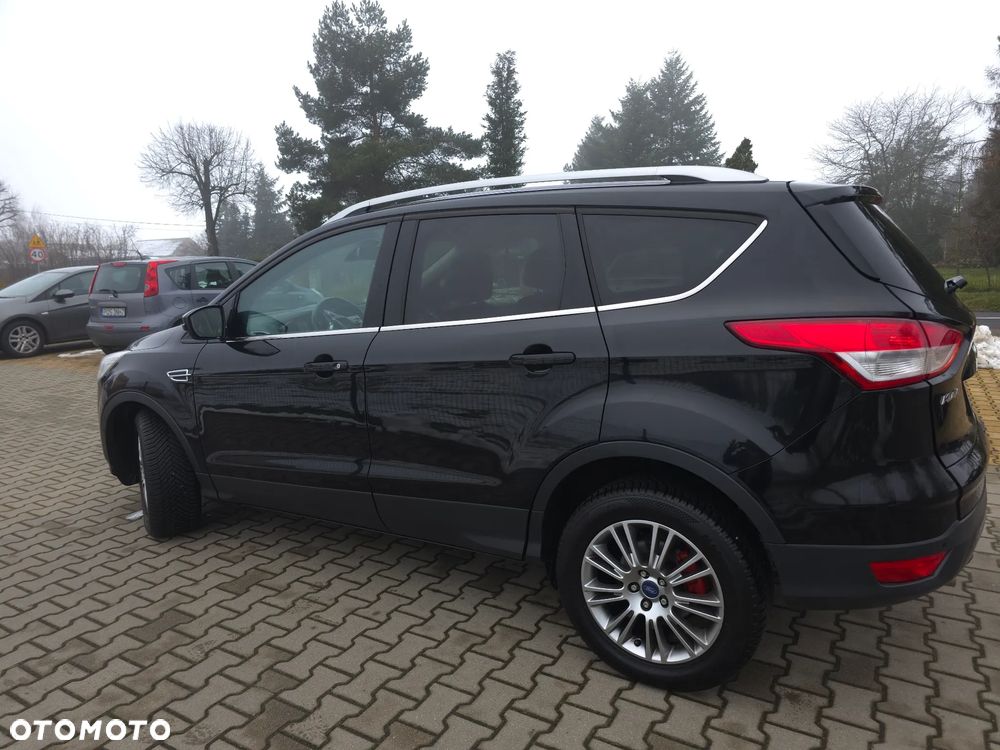 Ford Kuga 1.6 EcoBoost 2x4 Titanium - 9