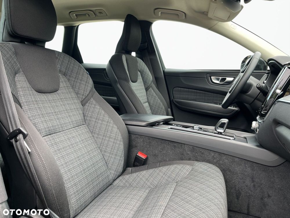 Volvo XC 60 B4 D Core - 25