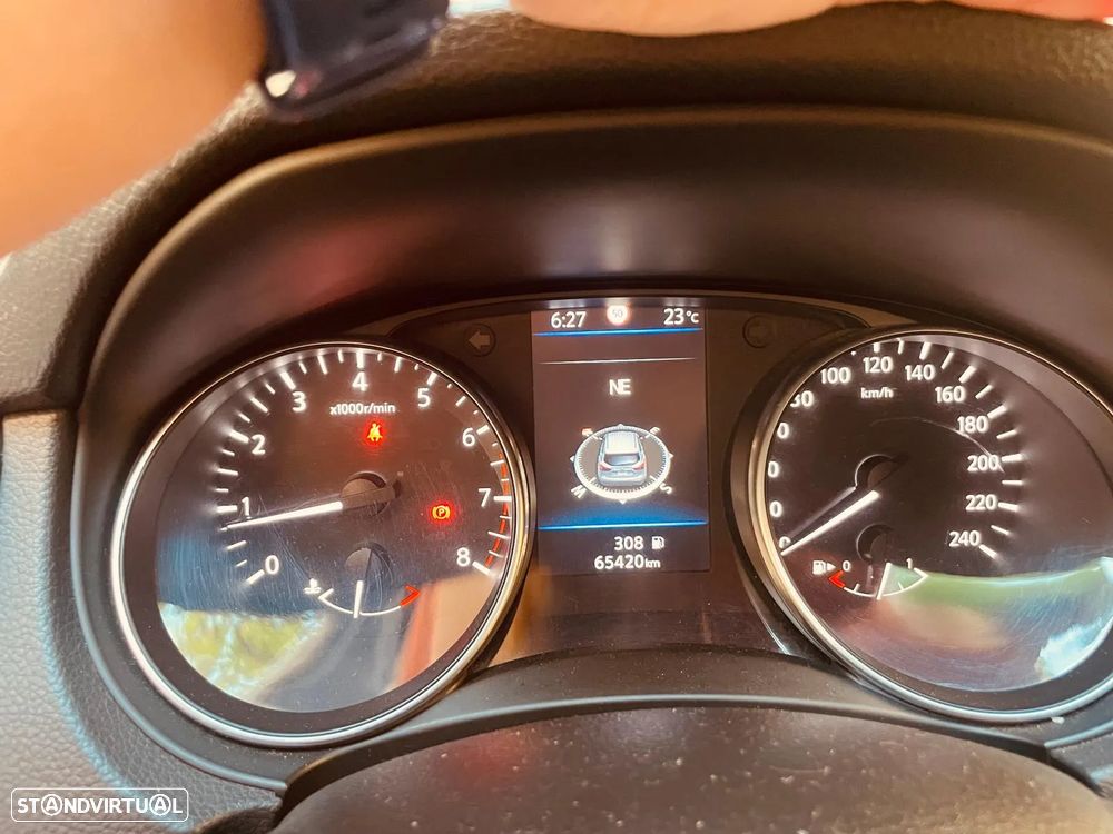 Nissan Qashqai 1.3 DIG-T N-Connecta - 28