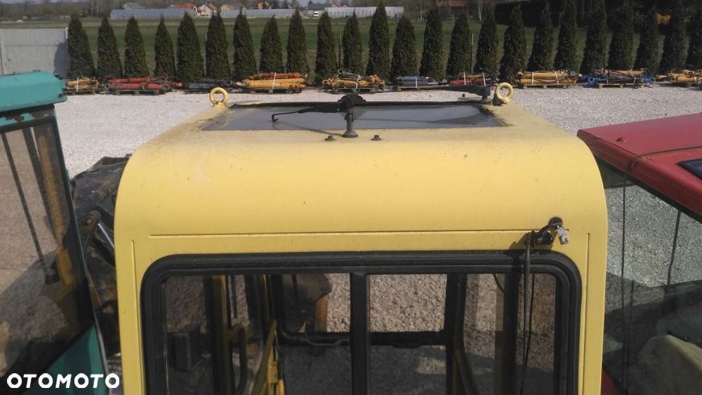 KABINA KOBELCO - 3