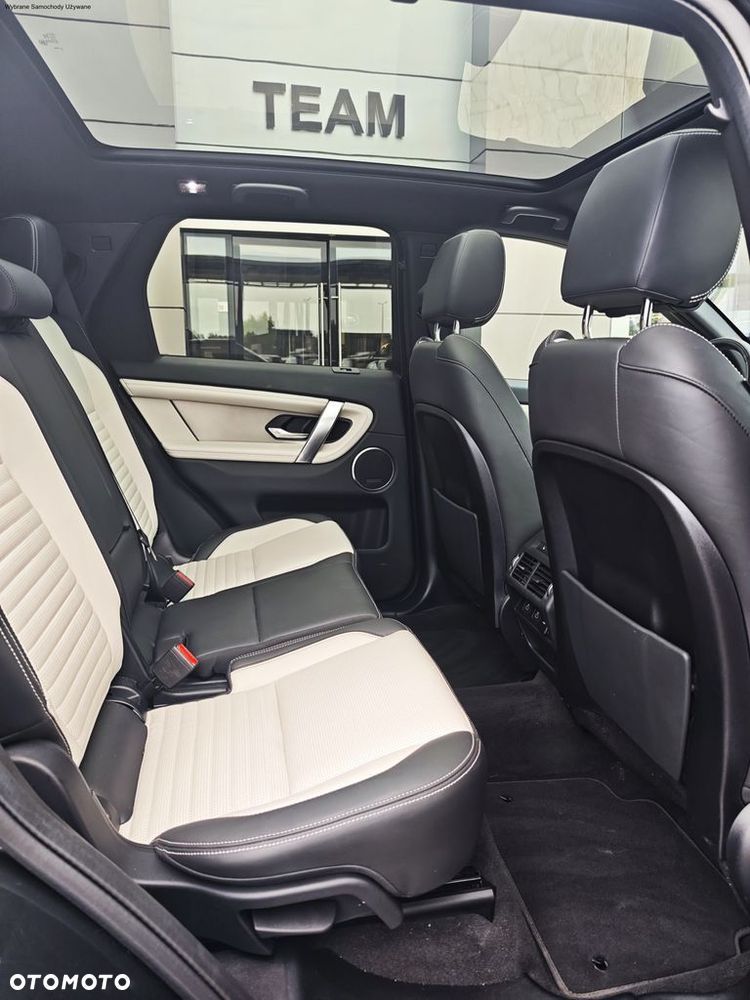 Land Rover Discovery Sport - 16