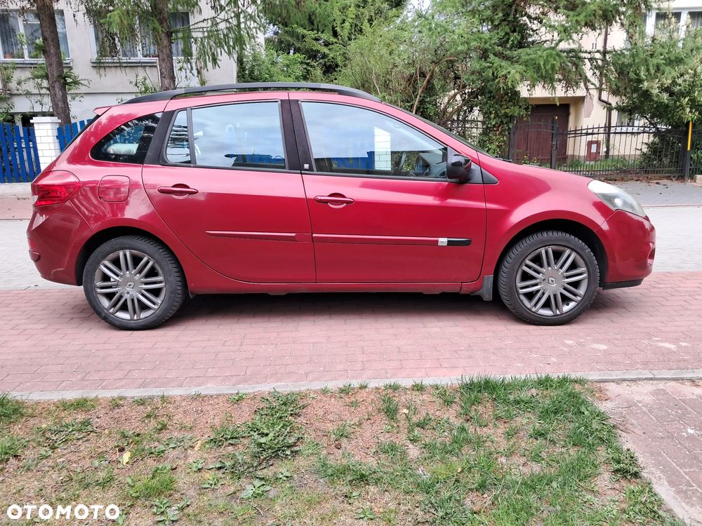 Renault Clio - 1