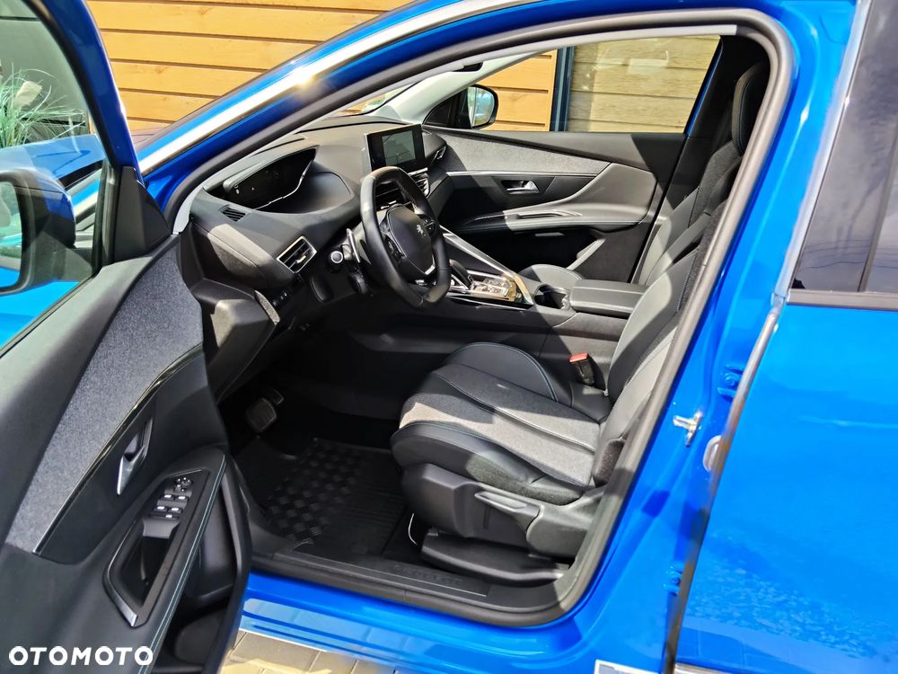 Peugeot 3008 BlueHDi 130 Stop & Start EAT8 Allure Pack - 11