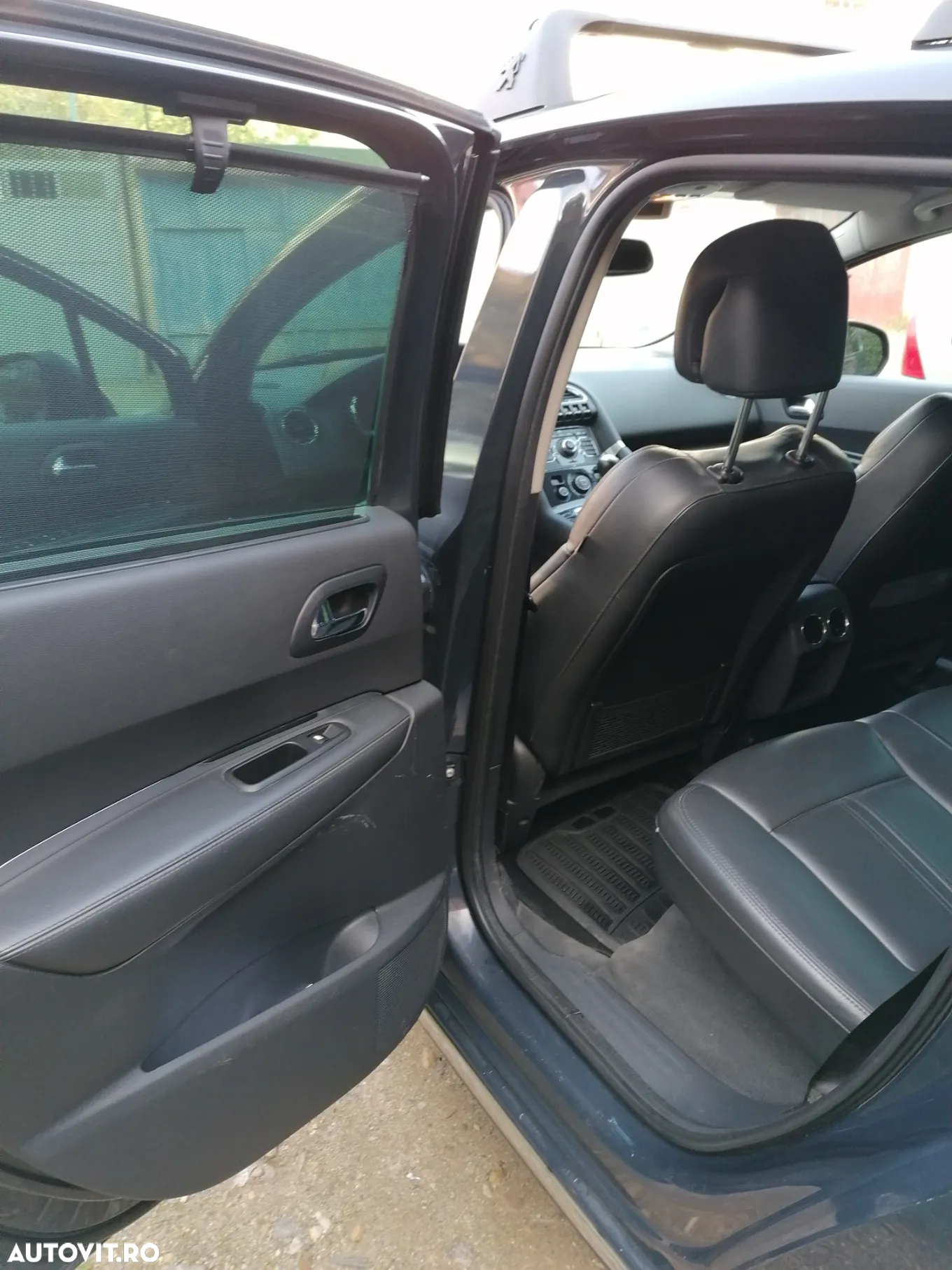 Peugeot 3008 2.0 HDI Premium Pack - 9