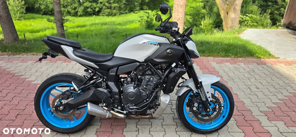 Yamaha MT - 8