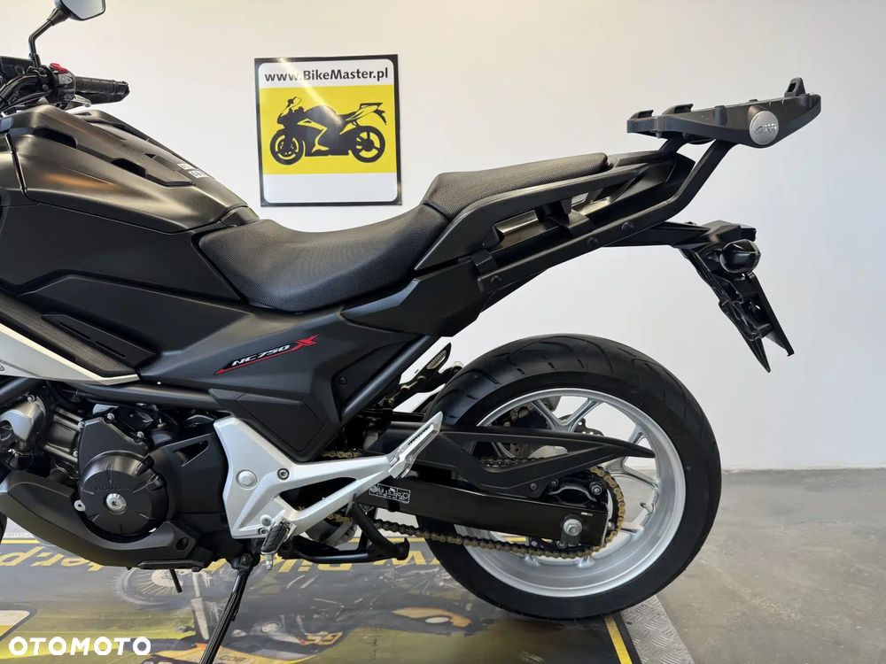 Honda NC - 25
