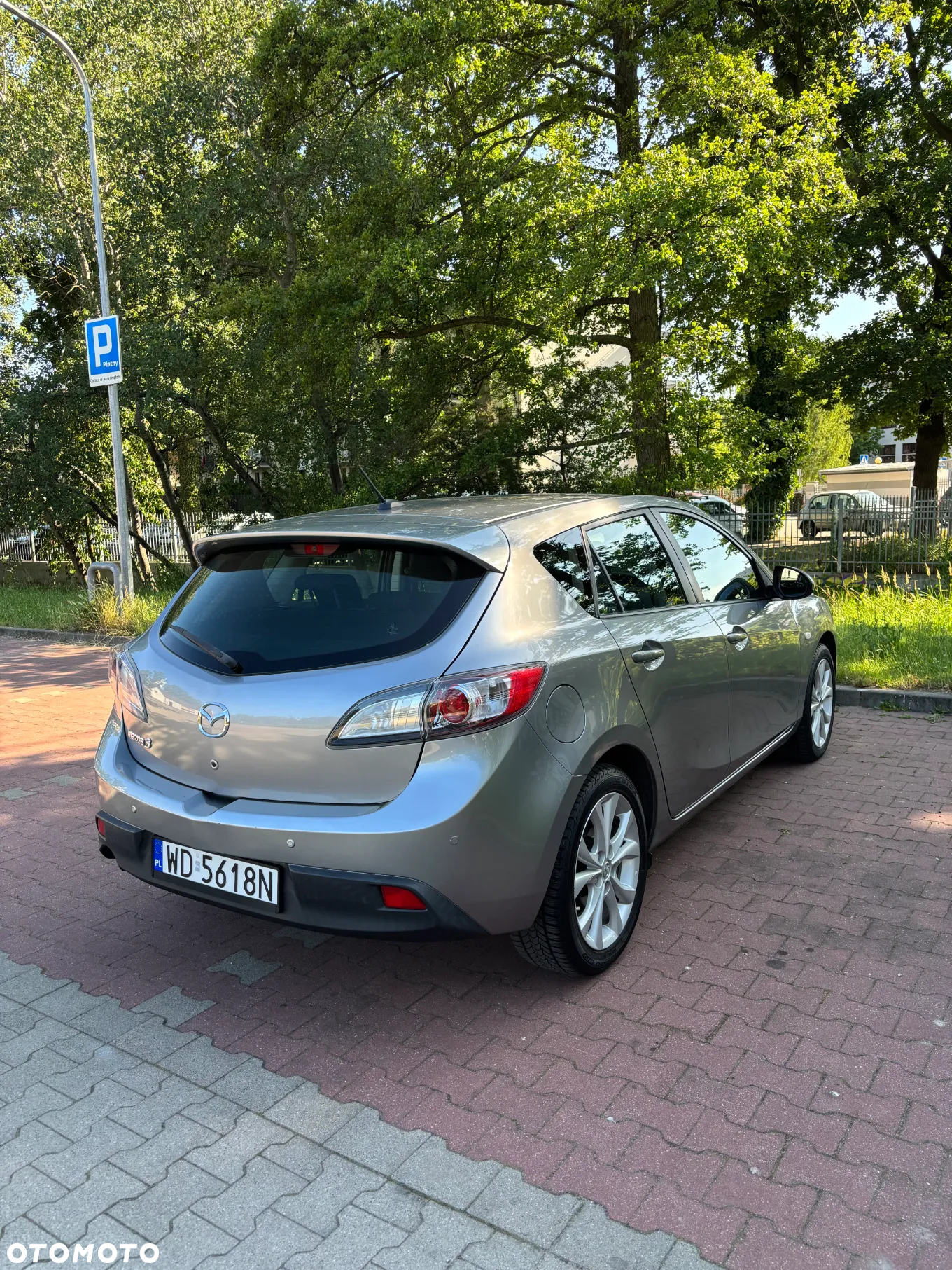 Mazda 3 1.6 Exclusive + - 2
