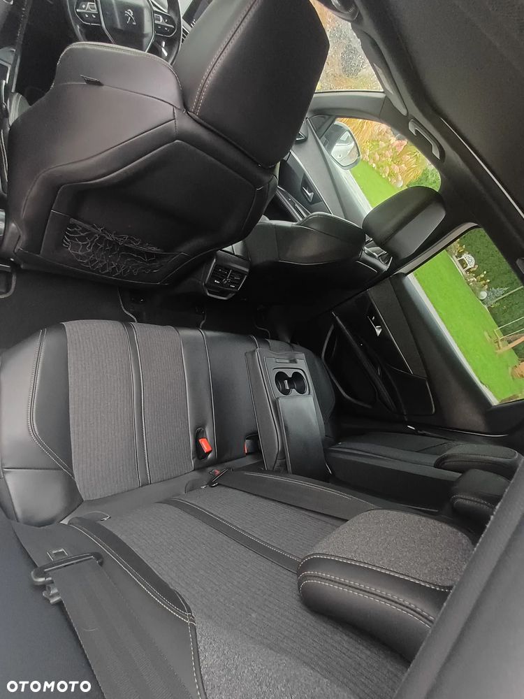 Peugeot 3008 BlueHDi 130 Stop & Start EAT8 GT - 20