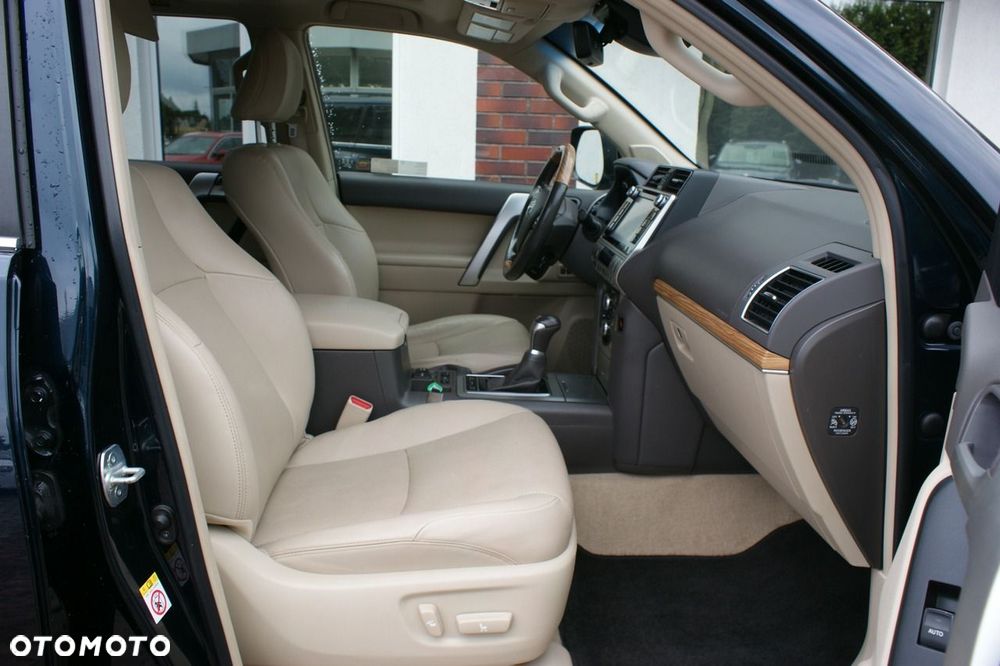Toyota Land Cruiser - 14