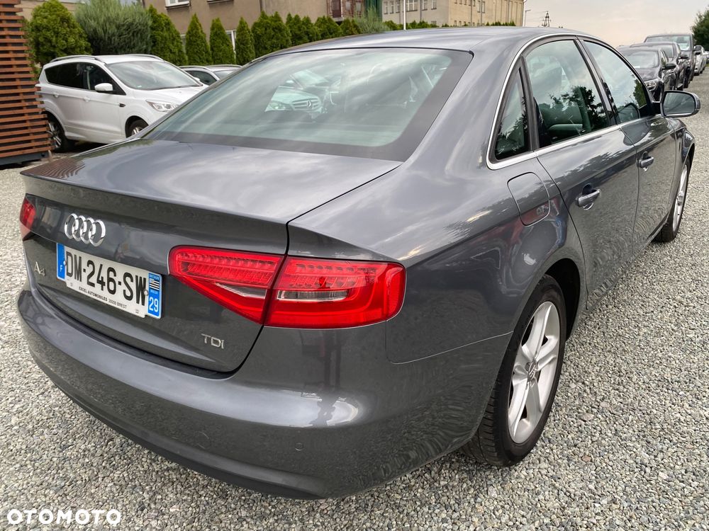 Audi A4 Limousine 2.0 TDI DPF clean diesel Ambiente - 14