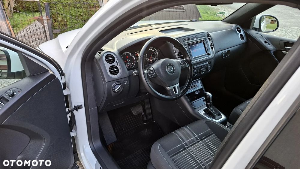 Volkswagen Tiguan 2.0 TDI SCR 4MOTION BlueMotion Technology DSG Lounge Sport & Style - 22