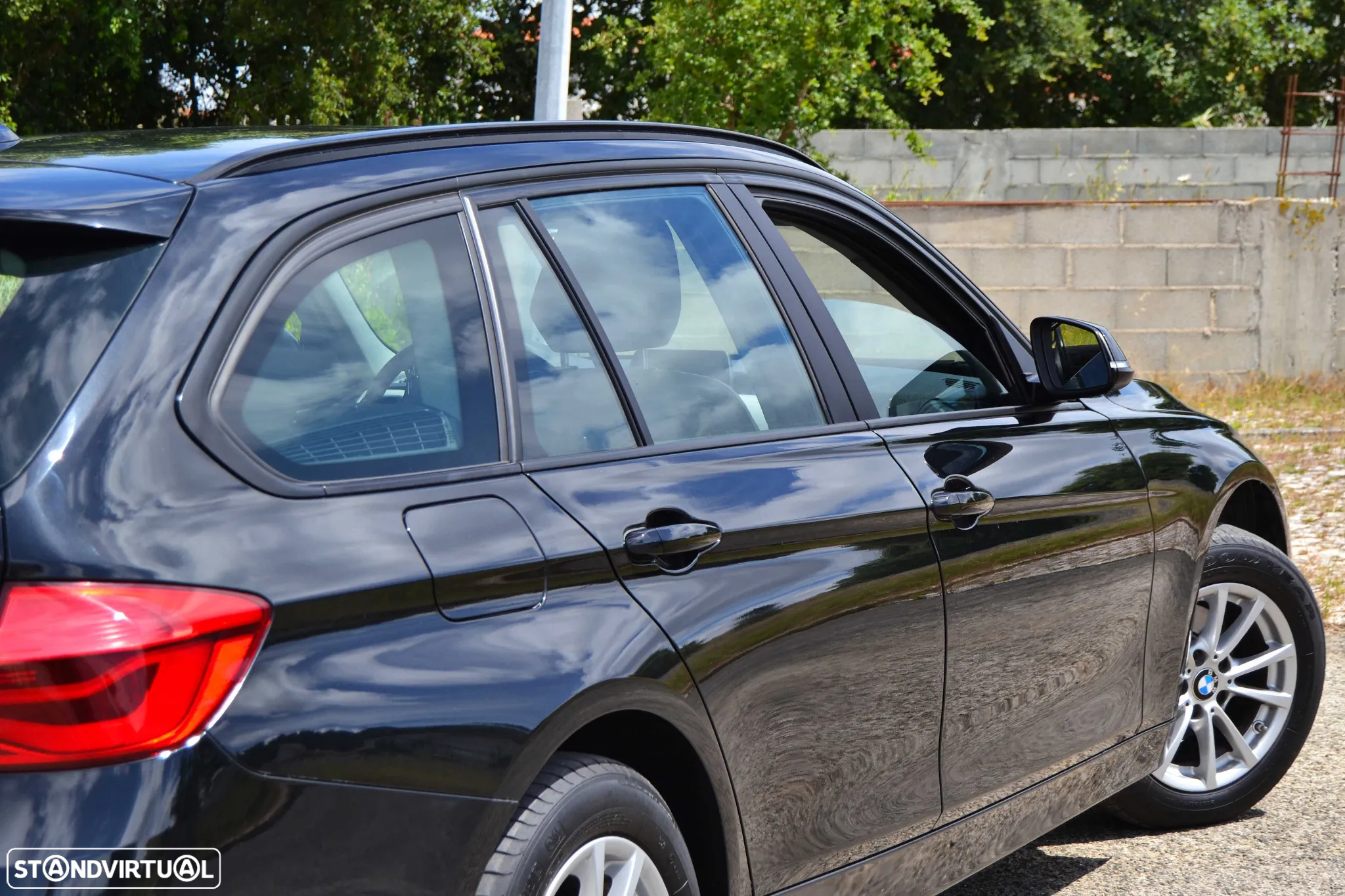 BMW 318 d Touring - 13