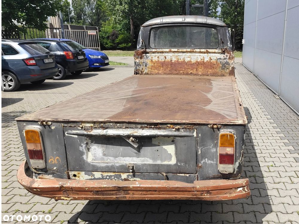 Volkswagen bus - 3
