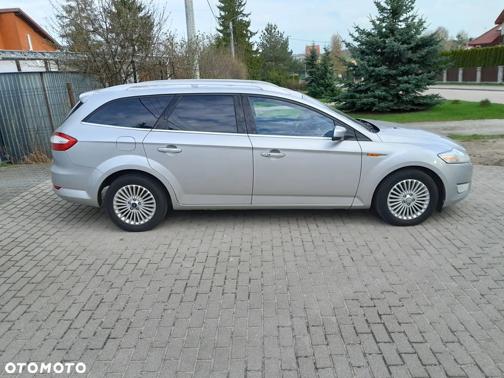 Ford Mondeo 2.0 Ghia - 6