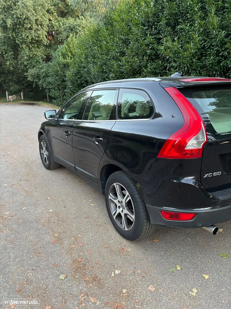 Volvo XC 60 2.0 D3 Drive - 10
