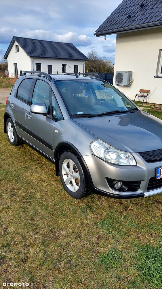 Suzuki SX4 1.6 GS / Premium 4WD - 1
