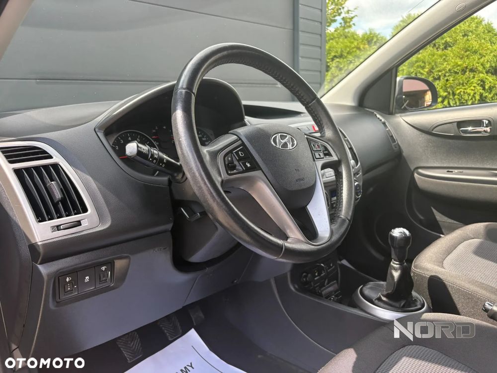 Hyundai i20 1.2 Classic - 10