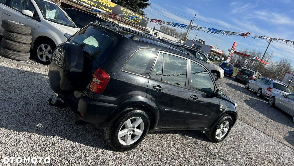 Toyota RAV4 - 10
