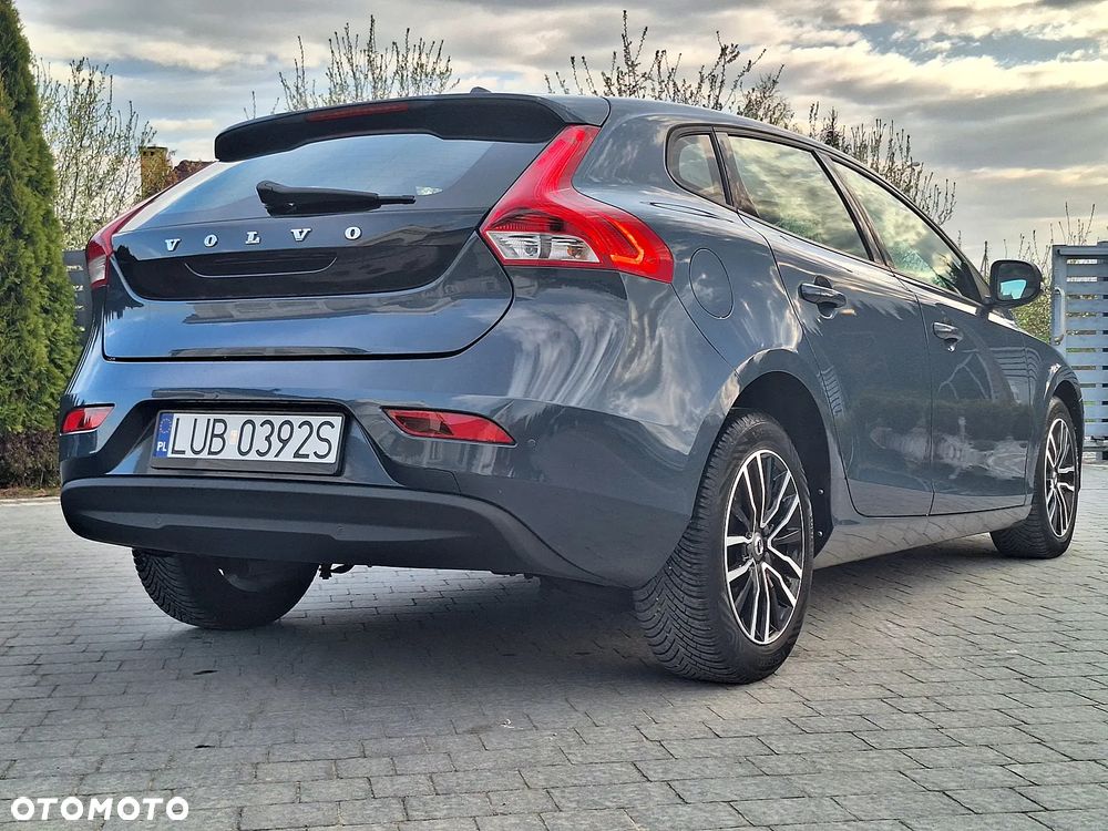 Volvo V40 D2 Momentum - 8