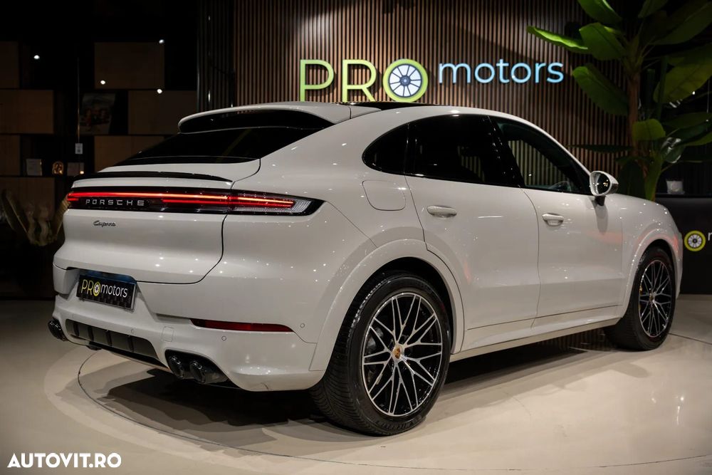 PORSCHE Cayenne Coupe 2023 — imagine 21