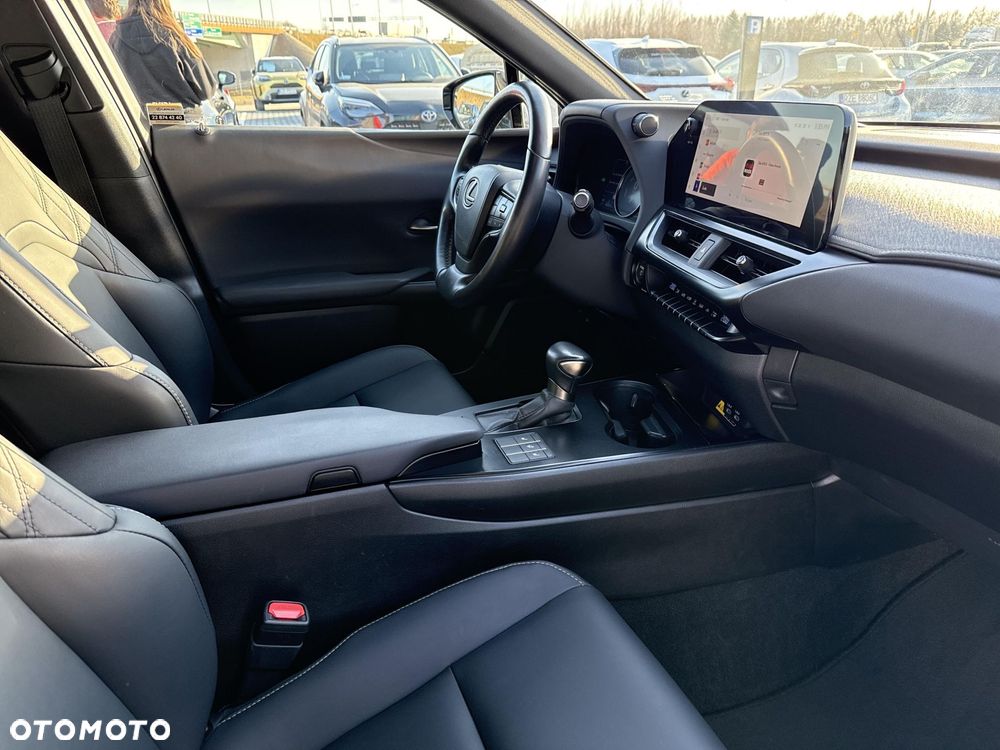 Lexus UX 250h GPF F Sport Design 2WD - 9