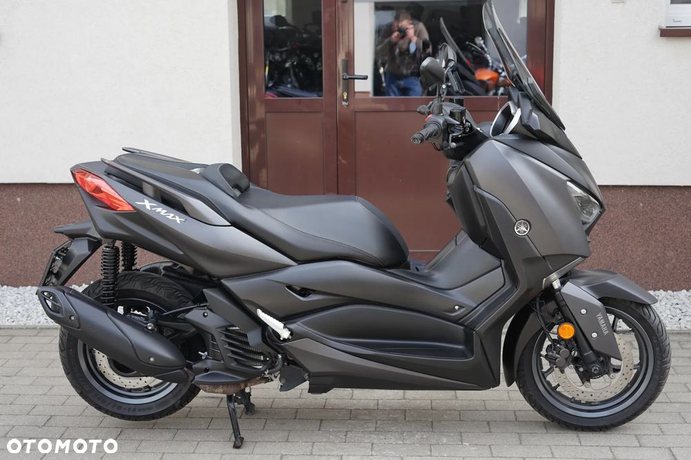 Yamaha X-max - 3