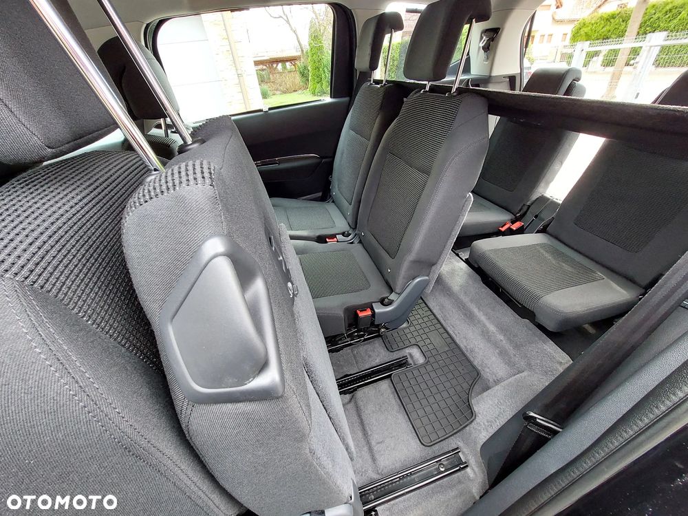 Peugeot 5008 HDI 115 Active - 25