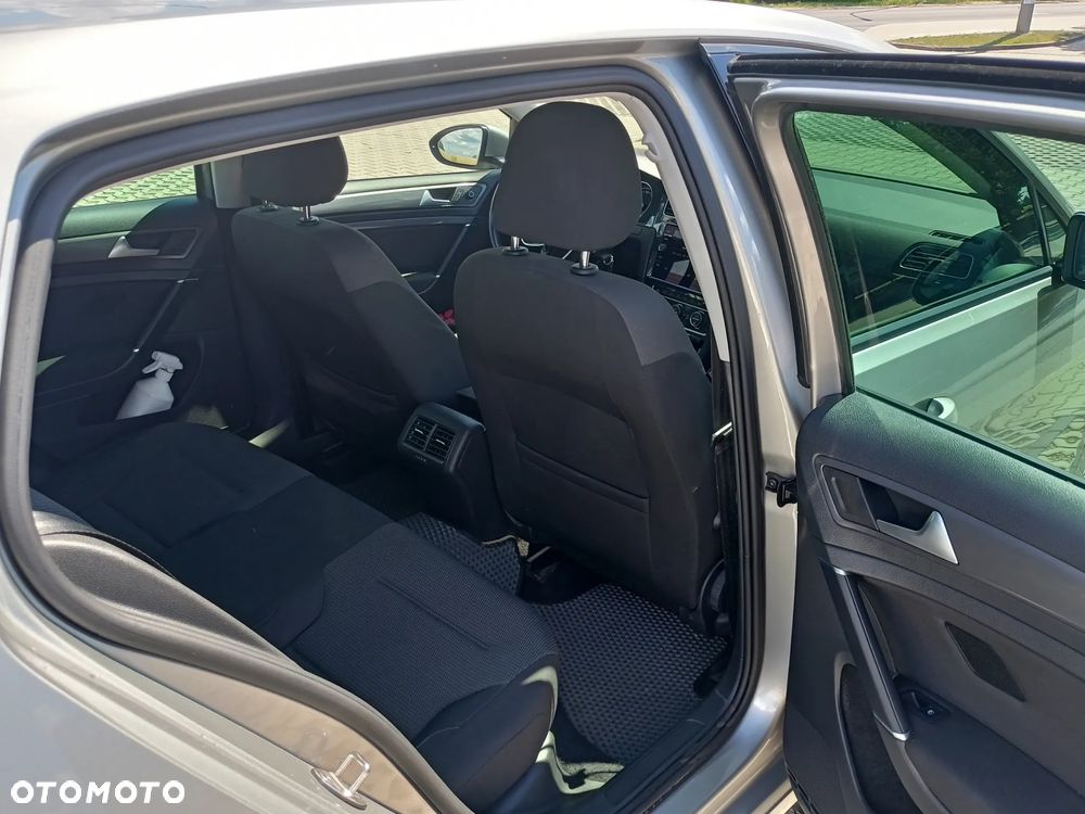 Volkswagen Golf 1.4 TSI BMT Comfortline - 20