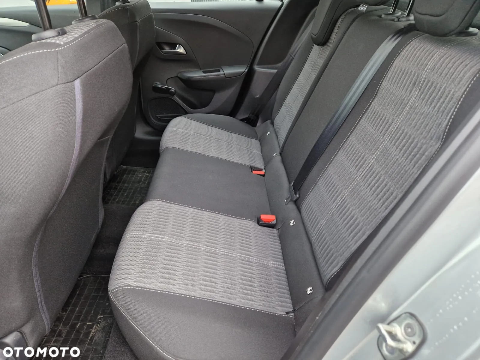 Opel Corsa 1.5 D Edition S&S - 11