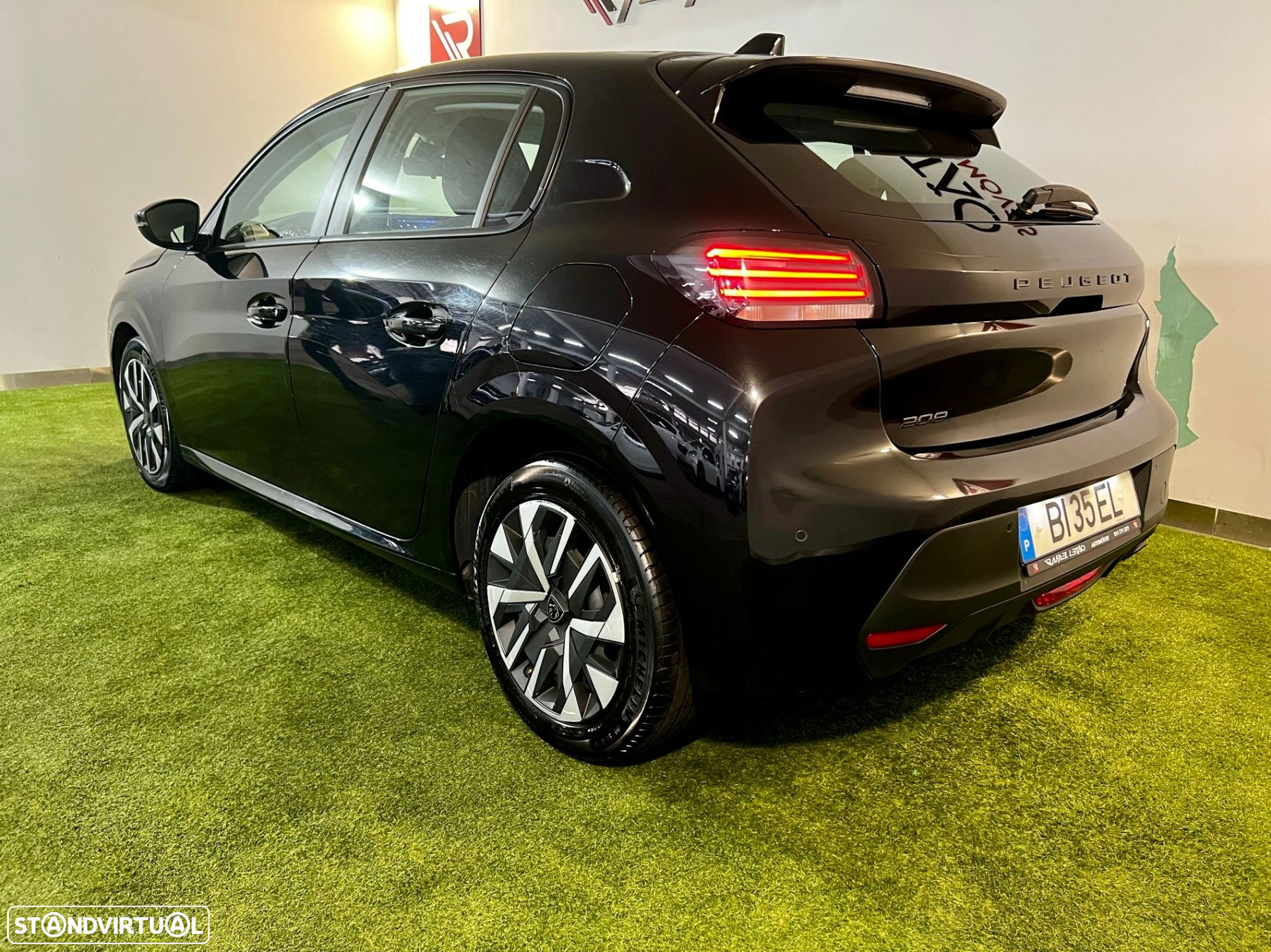 Peugeot 208 1.2 PureTech Active - 8