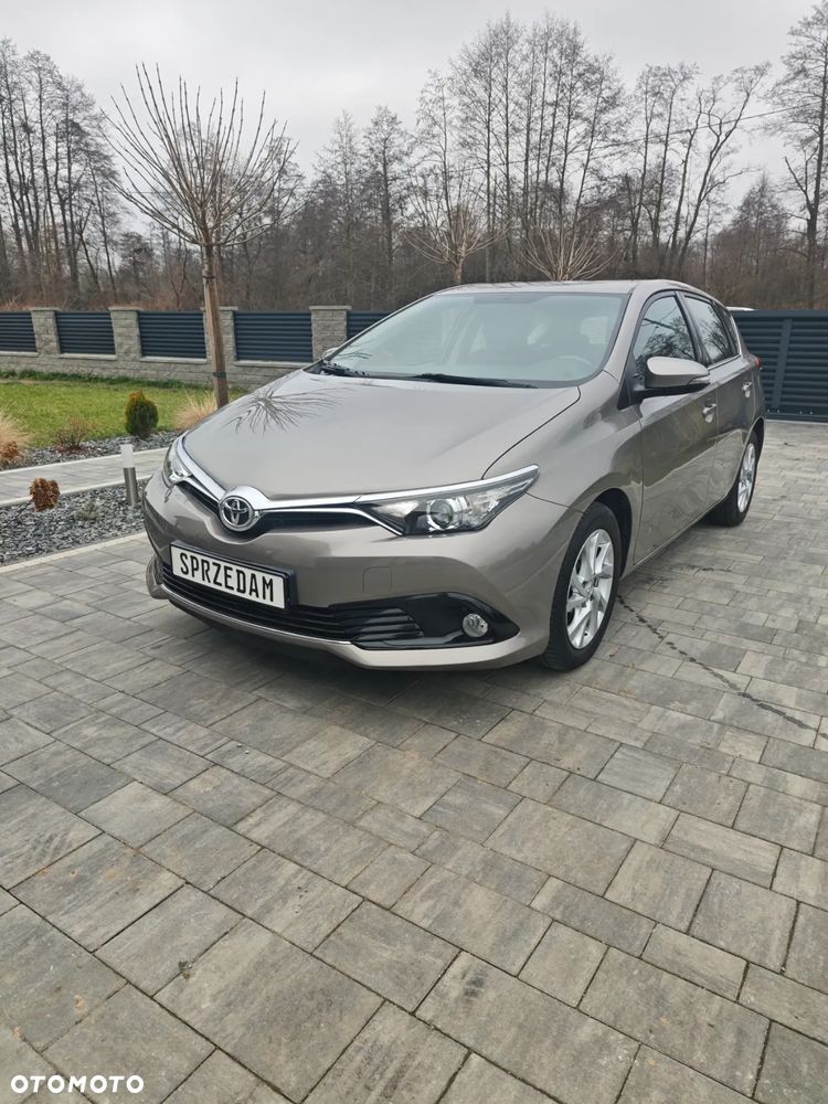 Toyota Auris 1.33 VVT-i Comfort - 1