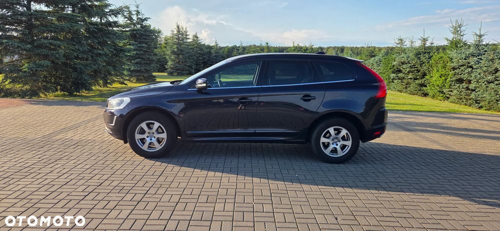 Volvo XC 60 D4 Geartronic Momentum - 4