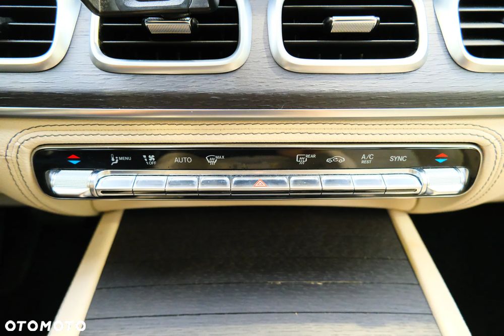 Mercedes-Benz GLS 400 d 4-Matic - 17