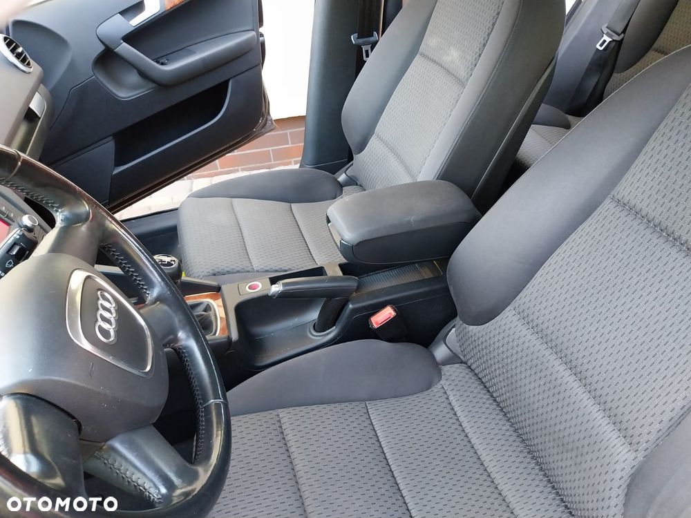 Audi A3 Sportback - 8
