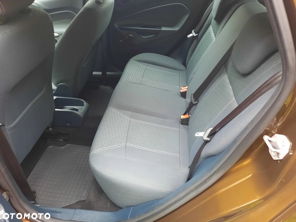 Ford Fiesta - 17