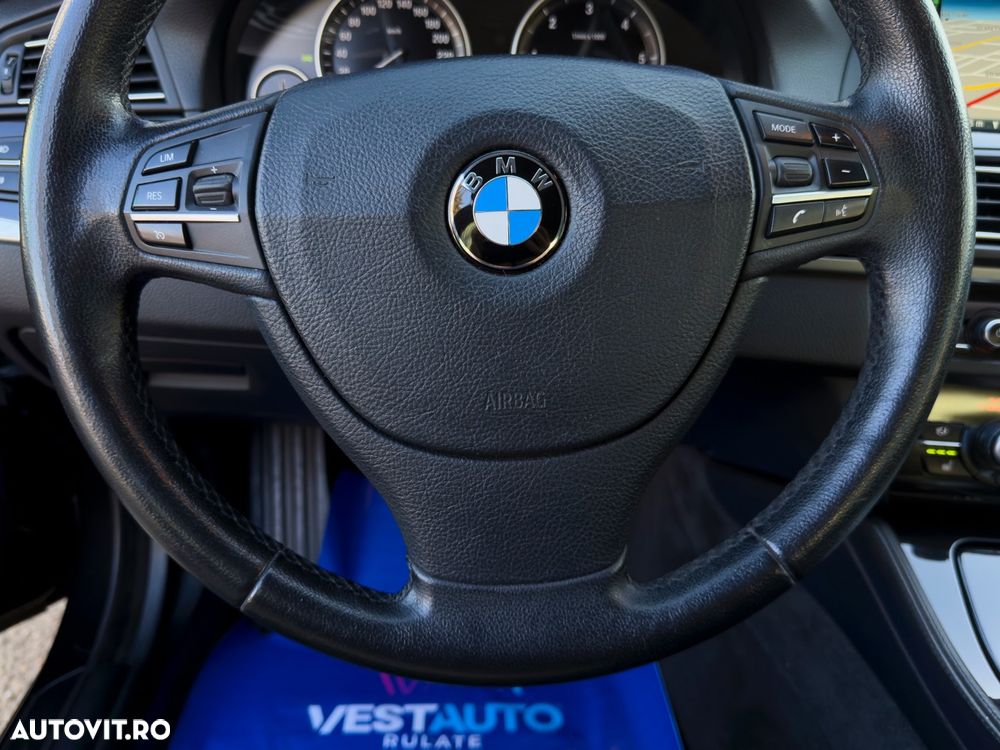 BMW Seria 5 525d Aut. - 14