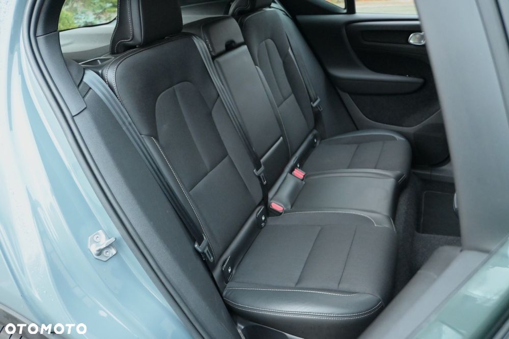 Volvo XC 40 D3 Momentum Pro - 31