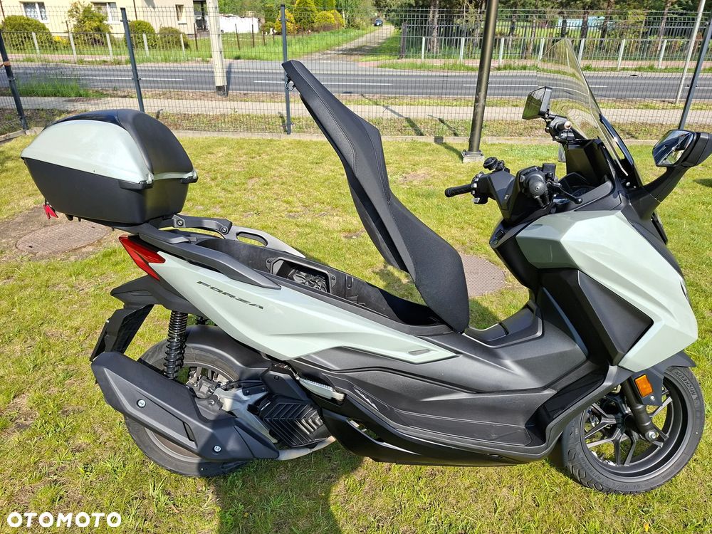 Honda NSS - 18